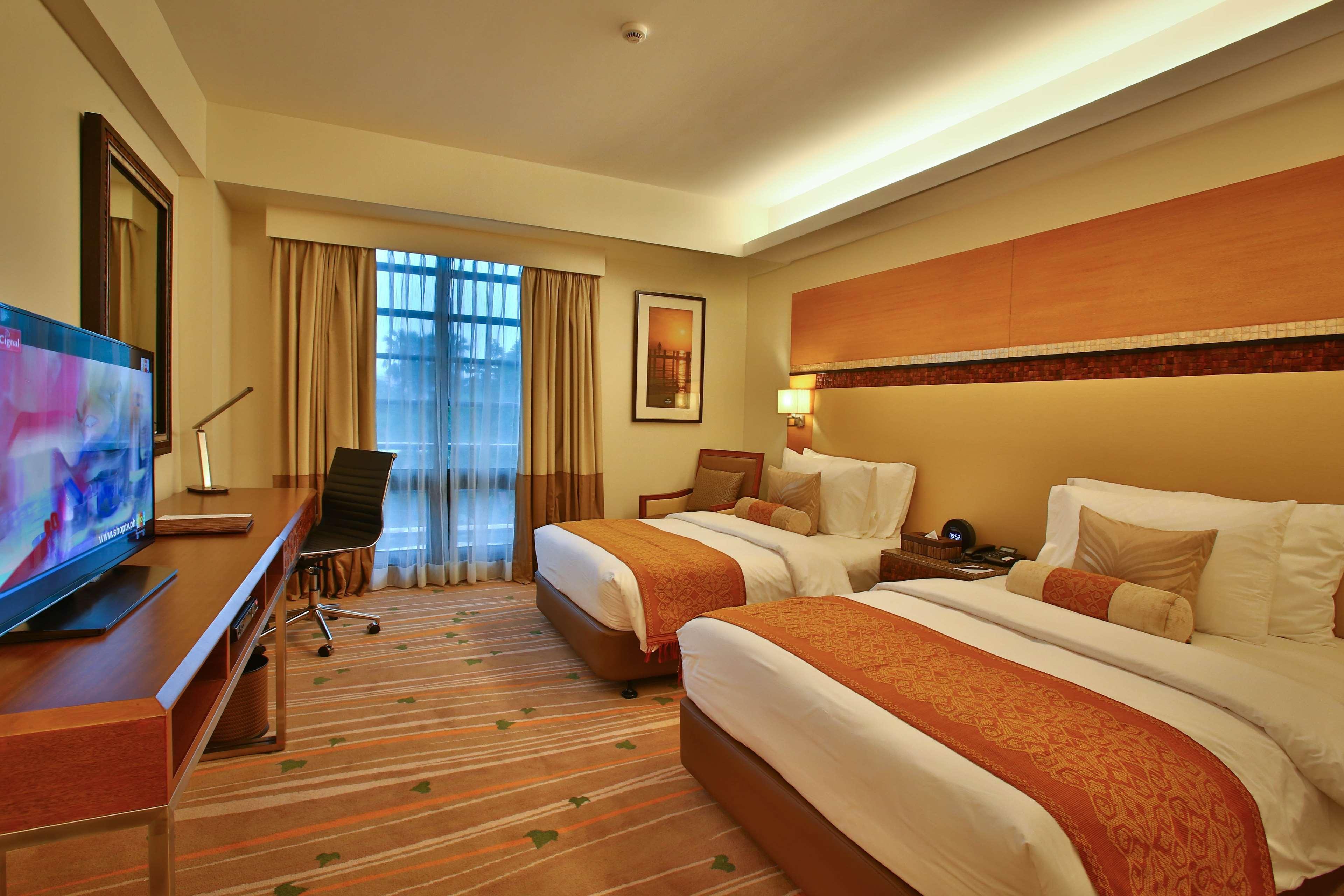 Best Western Plus The Ivywall Hotel - Palawan Puerto Princesa Екстериор снимка
