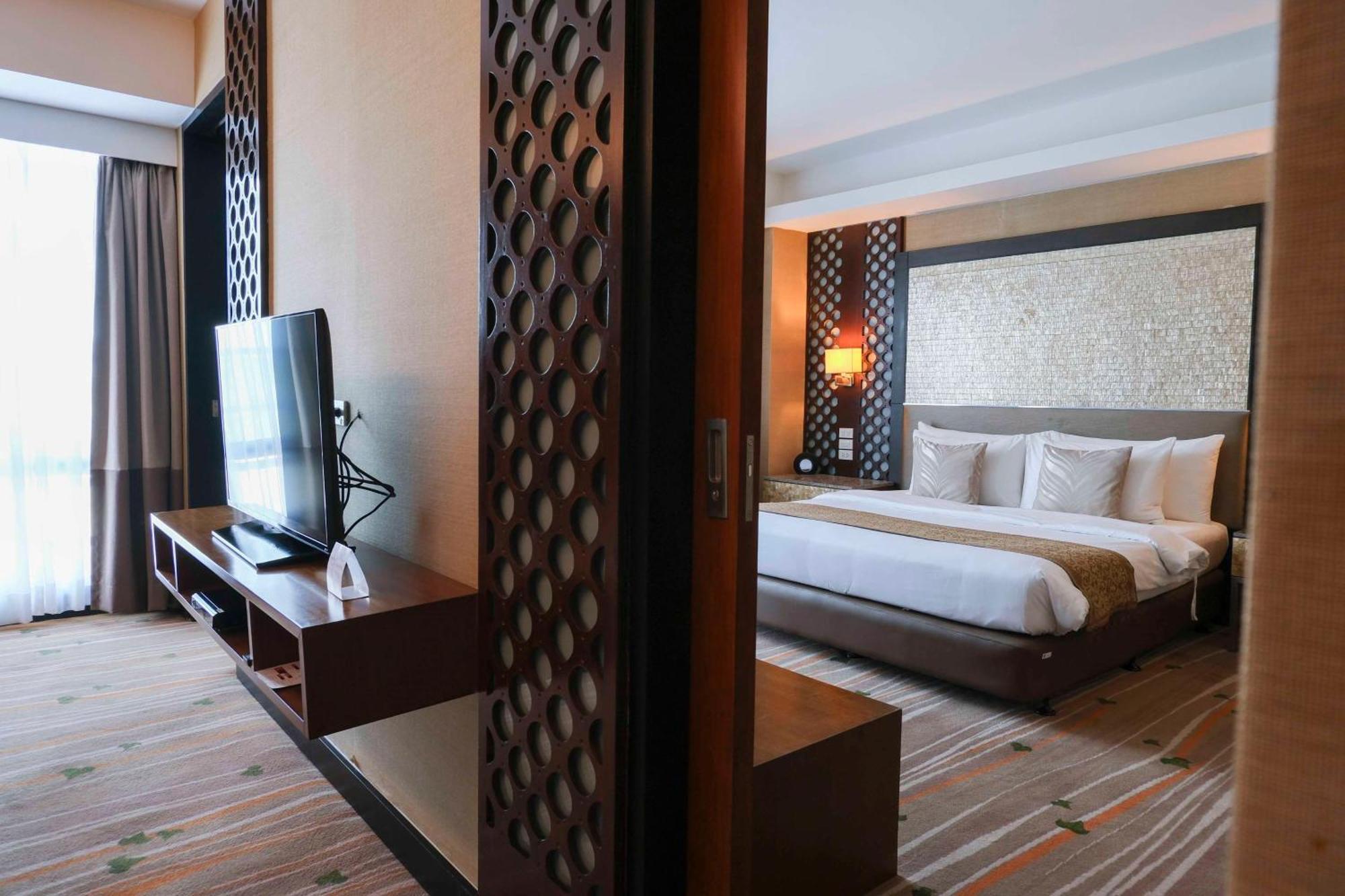 Best Western Plus The Ivywall Hotel - Palawan Puerto Princesa Екстериор снимка